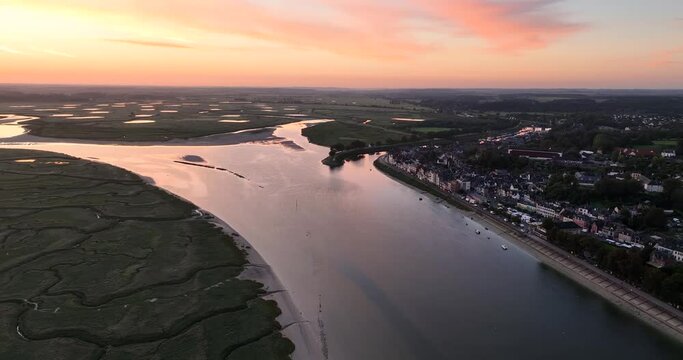 Aube sur la baie de Somme pr&egrave;s de Saint-Valery-sur-Somme