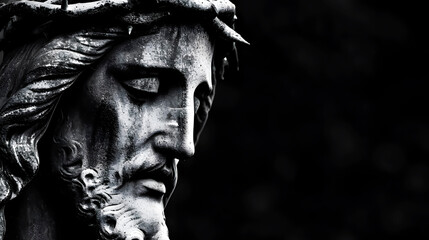 Obraz premium Black and white photo of a statue of Jesus of Nazareth, Christian Easter, Holy Week. Space for text