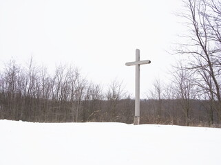 Cross in the snow - 705996219