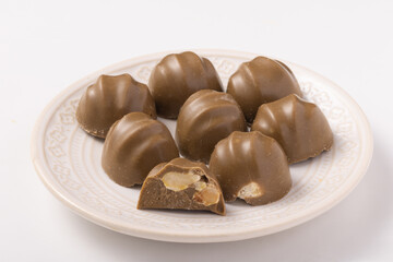 マカデミアナッツ　チョコレート（ほうじ茶ラテ味）