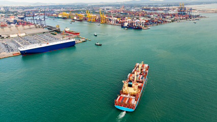 logistic cargo container ship sailing in sea to import export goods and distributing products to dealer and consumers across worldwide - obrazy, fototapety, plakaty