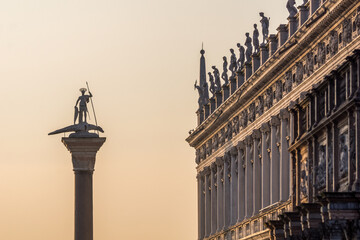 Fototapeta na wymiar Colonna di San Todaro in Venice, Italy