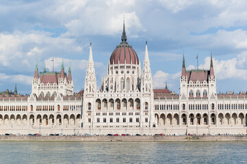 Fototapeta premium Hungarian Parliament Building in Budapest, Hungary. The main facade as seen from the Danube river