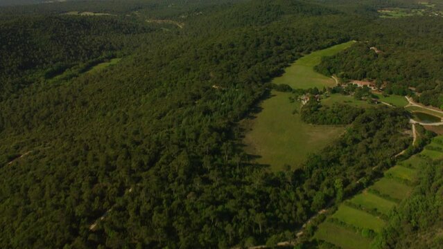 vue a&eacute;rienne drone parc de la sainte baume