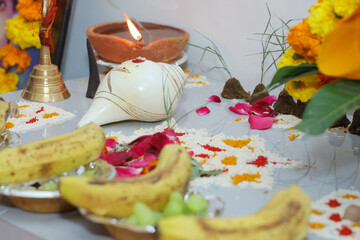 Closuep of shank used to play during pooja at pooja mandir