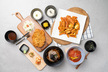 Cold buckwheat noodles, cold mail, spicy buckwheat noodles, handmade sirloin pork cutlet, pork cutlet, sirloin, food, meat, meal, dinner, rice, dish, plate, chicken