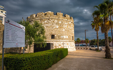 Fototapeta premium Venetian Tower of Durres at a sunny summer day - Albania