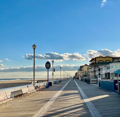 Obraz premium Side walk on Ocean City