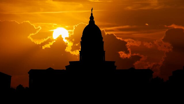 Topeka: Kansas State Capitol Building at Sunset, Time Lapse with Red Sun and Fiery Sky, USA