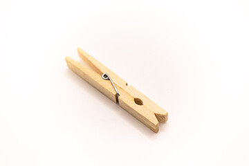 Pinza con fondo blanco