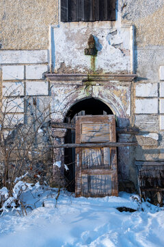 Schloss Greifenberg im Winter  . Greifenberg castle . Radmer . Steiermark . &Ouml;sterreich