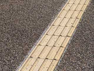 点字ブロックのある歩道。
