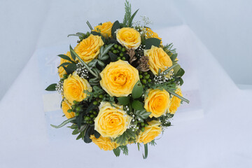 Circle of many kinds of beautifully decorated flowers 