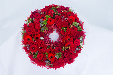 Circle of many kinds of beautifully decorated flowers 
