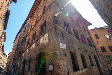 Buildings in Old Town of Siena - Italy - obrazy, fototapety, plakaty