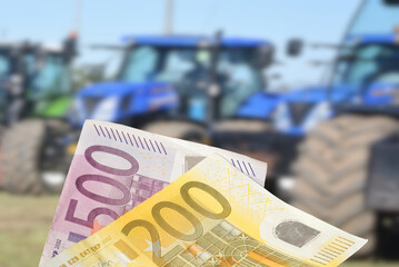 Traktoren, Landwirtschaft und Euro Geldscheine