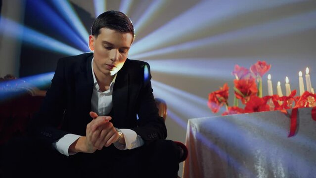 Guy Waiting For A Date Images Browse 4 266 Stock Photos Vectors And