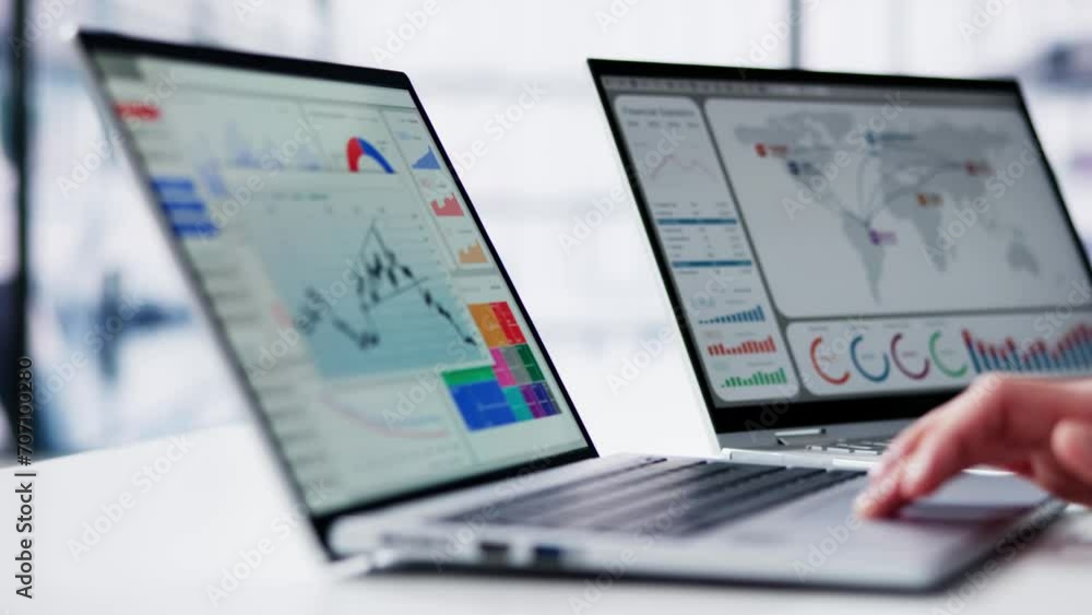 Poster Data Analyst Using Data Analytics KPI