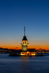 Fototapeta premium Maiden's Tower and Istanbul city skyline cityscape of Turkey