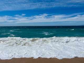 Fresh blue and azure sea, sea horizon background