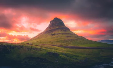 Photo sur Plexiglas Kirkjufell Kirkjufell Mountain Iceland Sunset