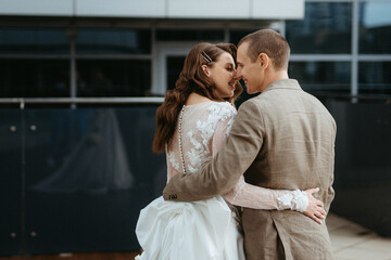 bride and groom first meeting on the roof of skyscraper