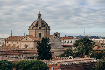 Fototapeta na wymiar Skyline and rooftops of Rome from Victor Emmanuel II Monument