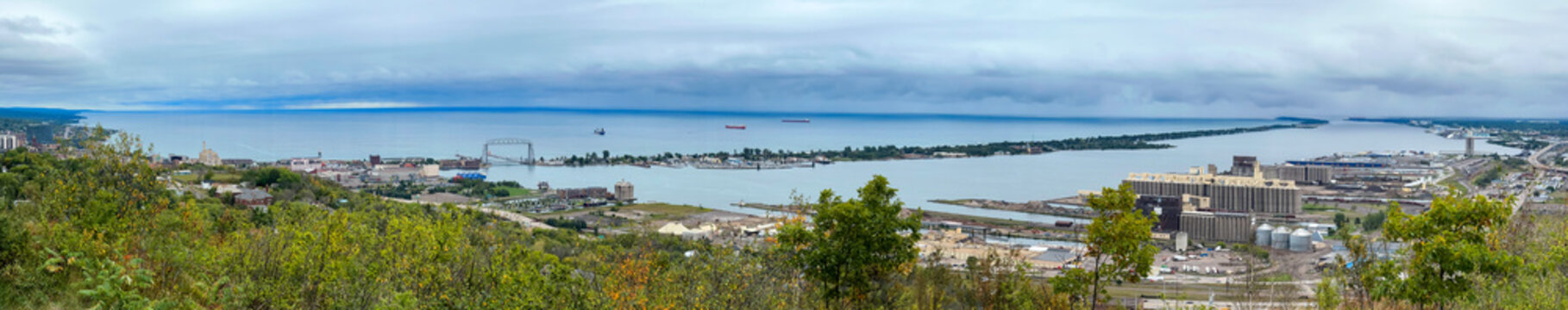 Panorama of Duluth, Minnesota and Lake Superior, as seen from Enger Park on a cloudy day.