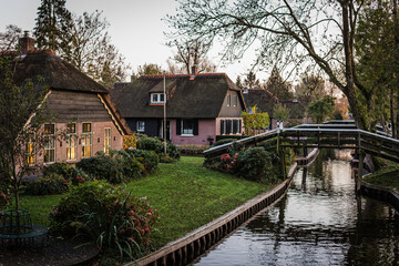 Fototapeta na wymiar Landscape of the charming town of Giethoorn, Holland
