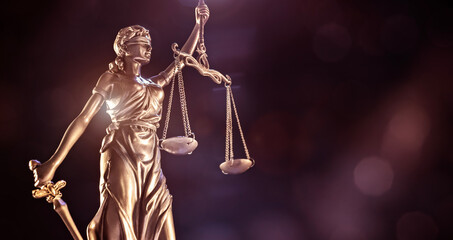 Law and legal background concept statue of Lady Justice with scales of justice - obrazy, fototapety, plakaty