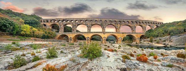 Crédence de cuisine en verre imprimé Pont du Gard Ancient Pont du Gard roman aqueduct. France, Provence