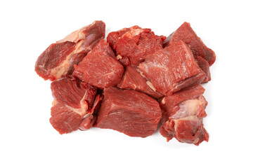 morceaux de boeuf cru, isolé sur un fond blanc	