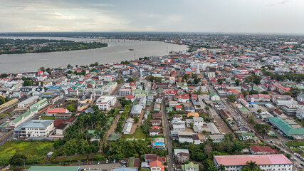 Fototapeta premium view of the city and river in Surinam
