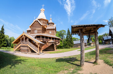 Russian wooden architecture. Wooden orthodox church in Vitoslavlitsy village, Russia