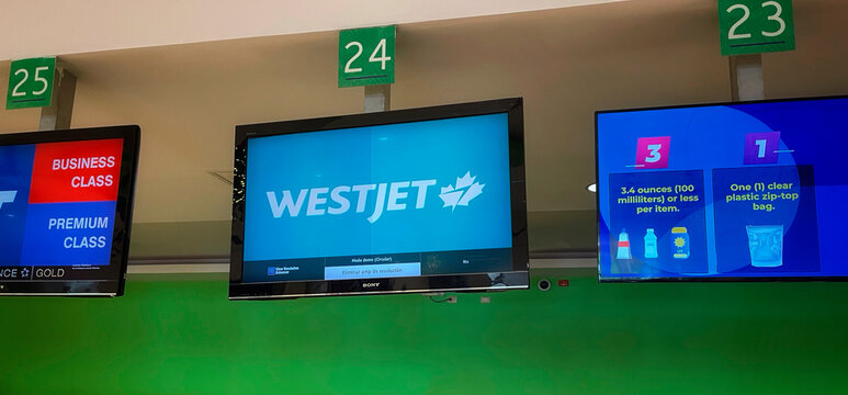 Kiosque Westjet &agrave; l'a&eacute;roport de Punta Cana, R&eacute;publique Dominicaine