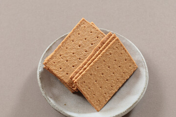 四角いビスケット