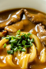 カレーうどん(牛肉入り)のアップ。
