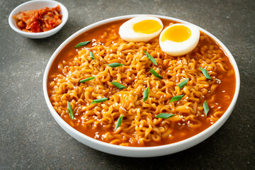 Korean instant noodles with egg