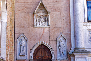Old town of Italian City of Venice with sculptures at famous Accademia Gallery art house on a sunny summer day. Photo taken August 7th, 2023, Venice, Italy.