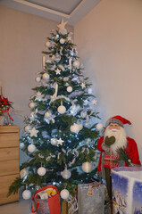 christmas tree with gifts - obrazy, fototapety, plakaty