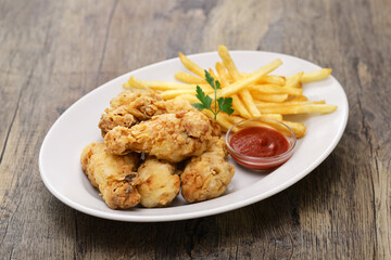 Gluten-free and crispy homemade fried chicken made with rice flour