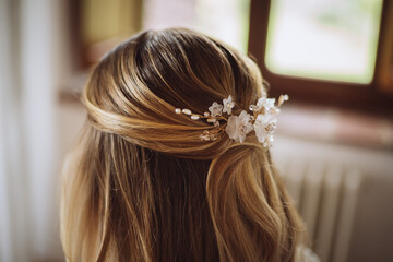 romantic bridal hairstyle