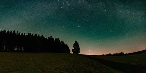 Foto auf Alu-Dibond Sternenhimmel, Sterne, Wald, Nachthimmel, Rhön, Franken © aBSicht