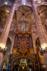 Fototapeta na wymiar Amazing gothic cathedral of Santa Maria de Majorica in Palma.