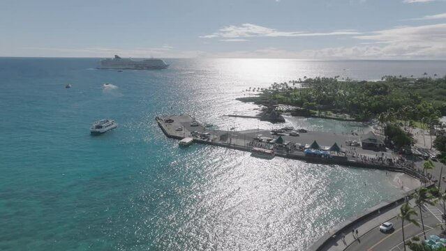 curving towards Kailua Pier in Kona Hawaii