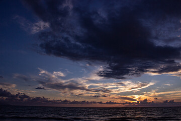 Atardecer en la playa

