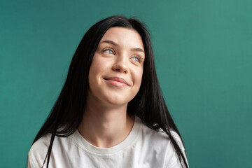 Obraz premium Portrait of a smiling young girl.