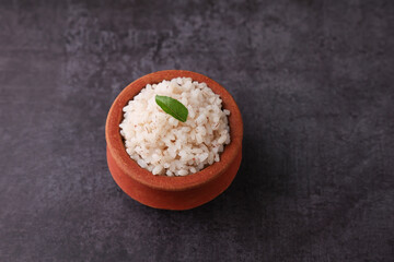 Brown Rice or Kerala boiled rice. Traditional Onam sadhya rice. Popular with Sambar, Rasam, parippu...