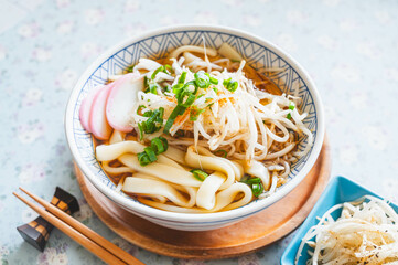 もやし太麺うどん