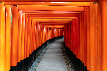 Fushimi Inari Taisha Torii Schrein der tausend Torii in Kyoto